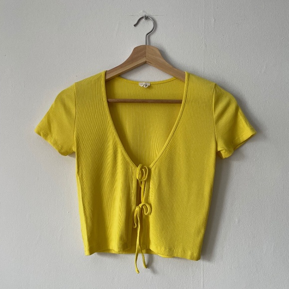 WILFRED FREE yellow t-shirt - Picture 1 of 4